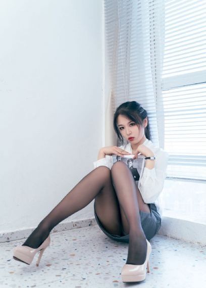 催眠调教我的专属麻麻