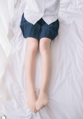 少年男仆库洛免费观看