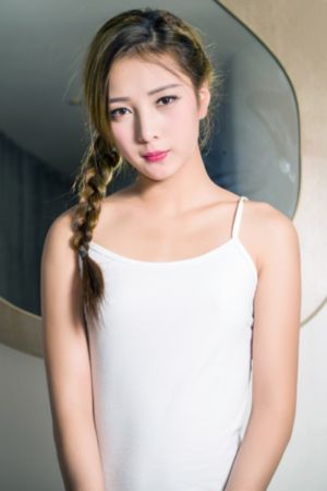 迪拜的女孩完整高清在线观看