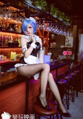 电影湿濡的女人
